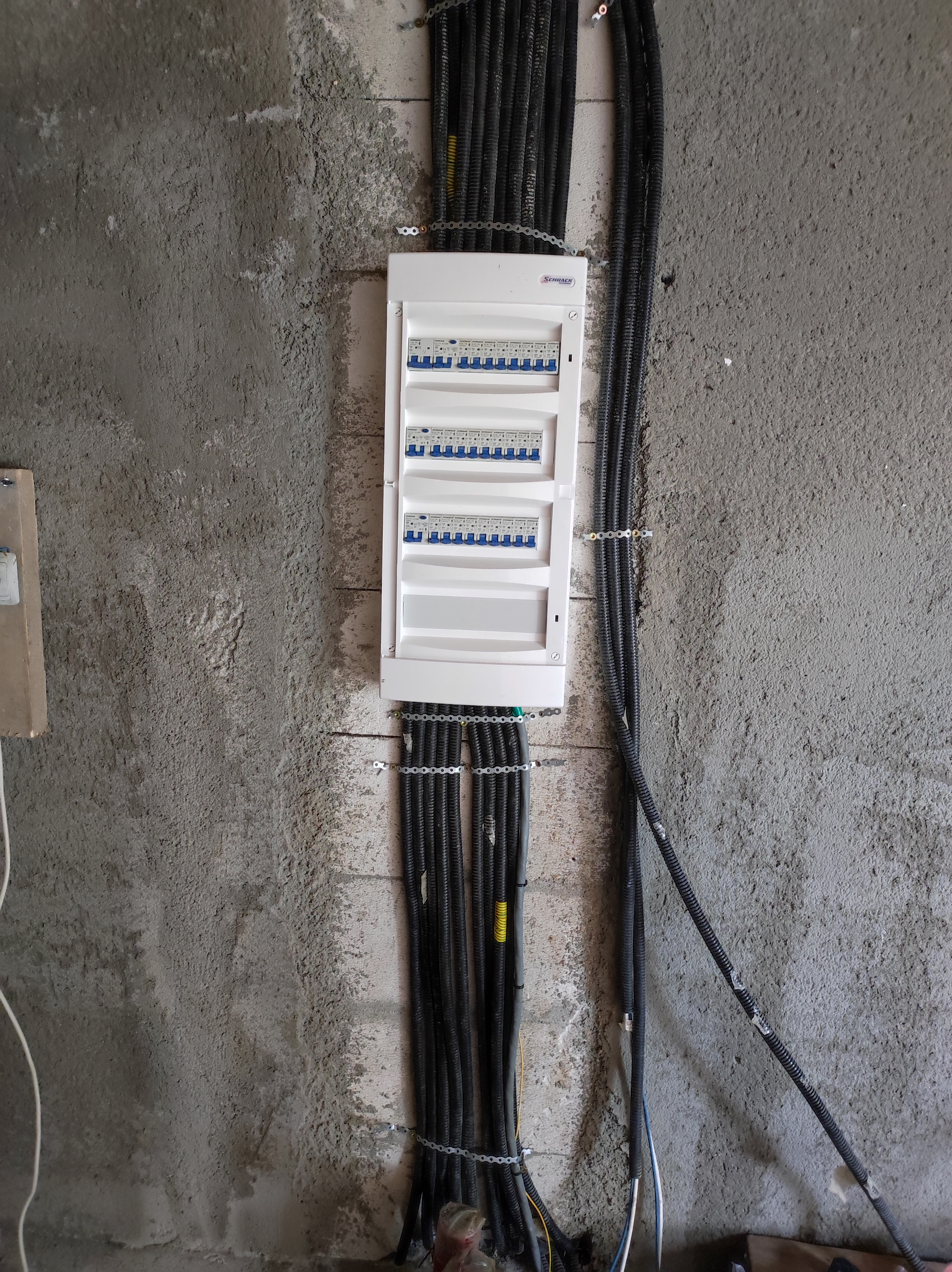 Electrician autorizat ANRE prestez servicii, Suceava - Suceava - imagine 4 - popic.ro