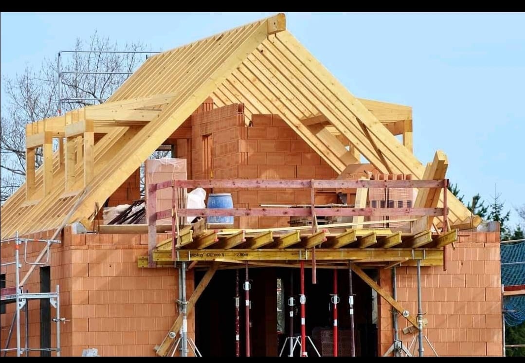 HOUSE BOBICONSTRUCT - Acoperișuri de la A la Z, montaj învelitori, dul, Brașov - Brasov - imagine 1 - popic.ro