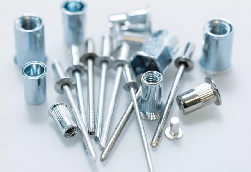 Nituri oarbe şi piuliţe nituibile, Otopeni - Ilfov - imagine 3 - popic.ro