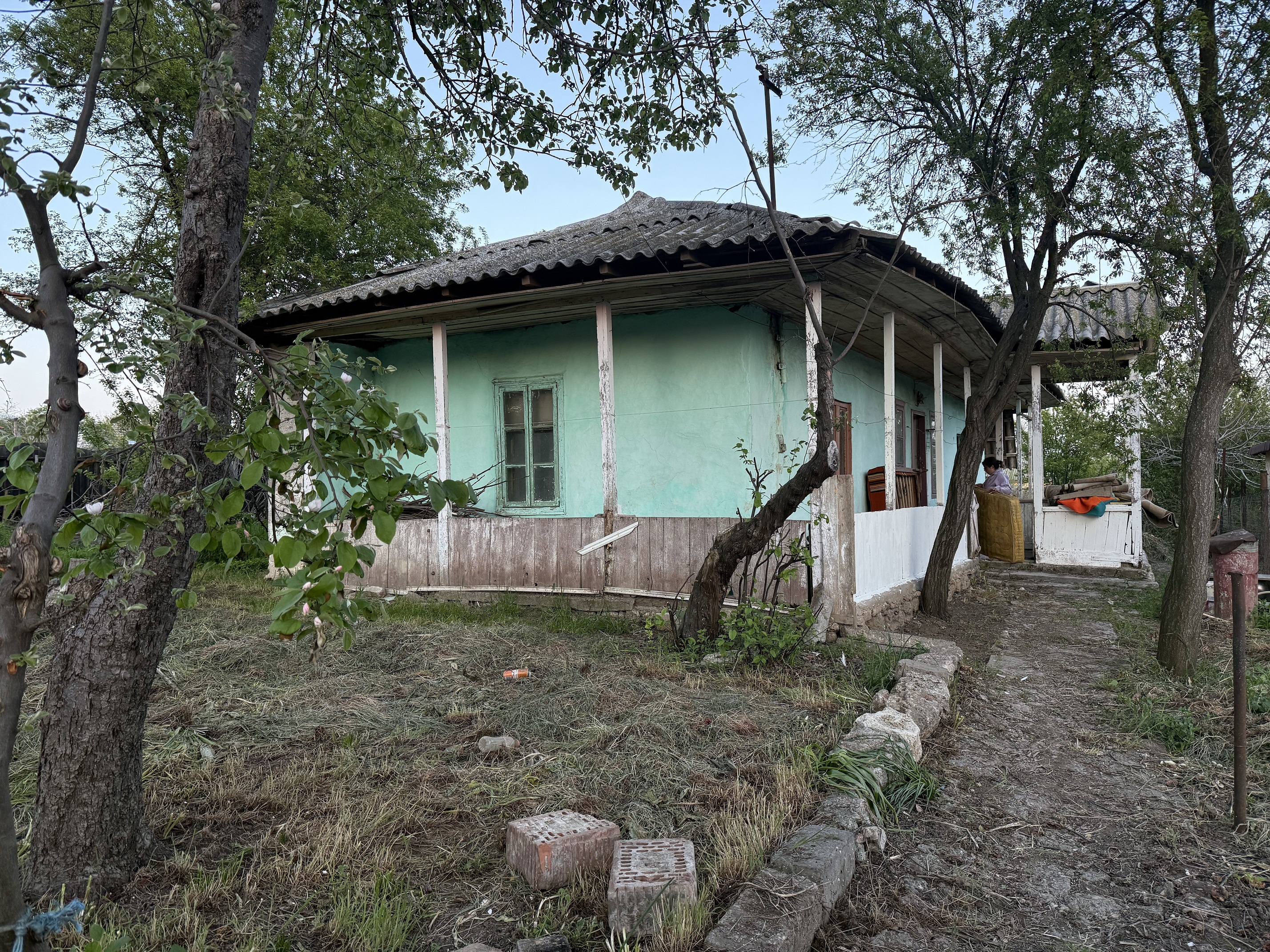 Casa Din Piatra Cu Curte Mare - O Investitie In Relaxare Si Comfort!, Pecineaga - Constanta - imagine 1 - popic.ro