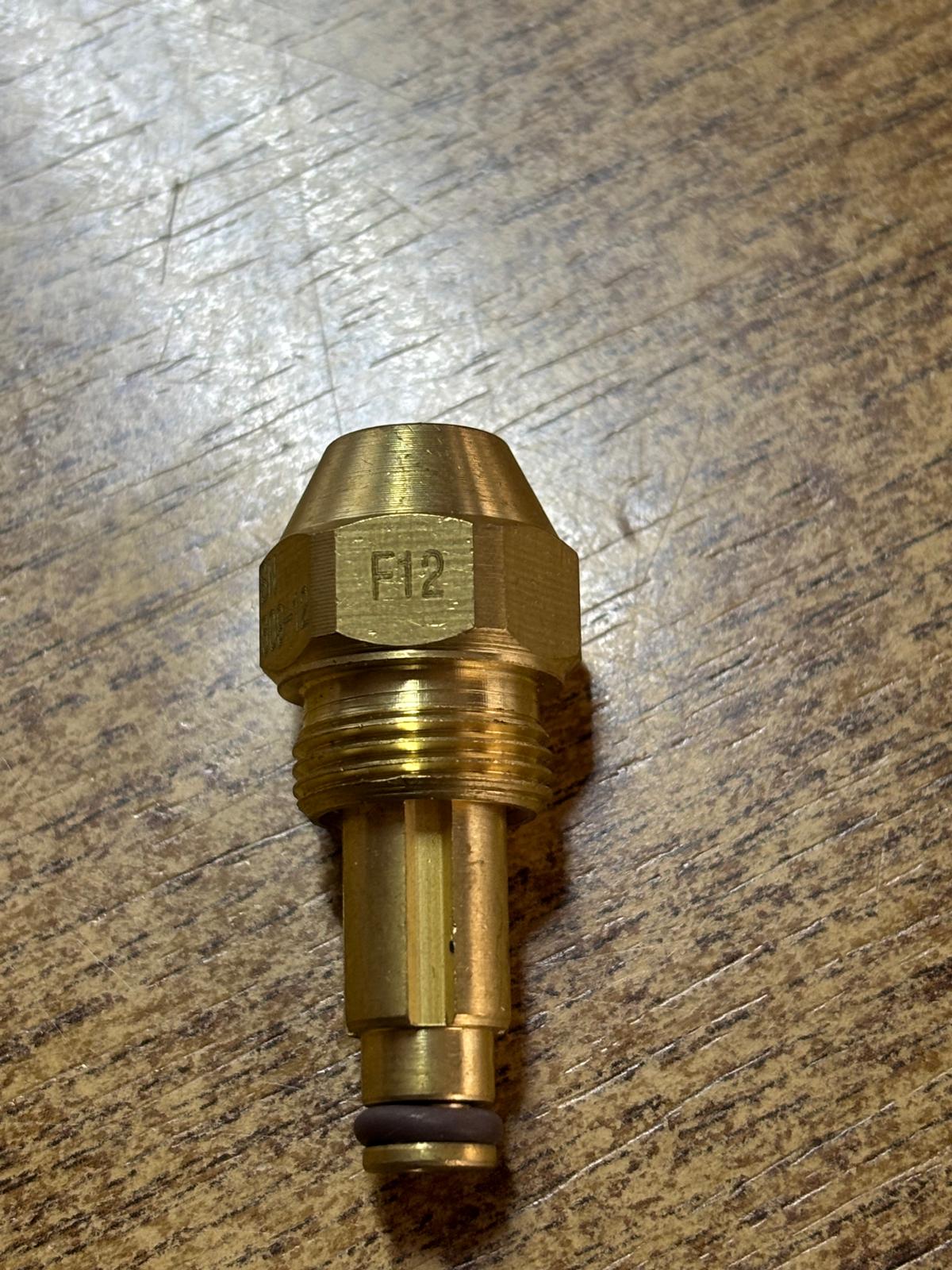 Duză de ulei ars injector 06,08,10,12,15, Panic - Salaj - imagine 2 - popic.ro