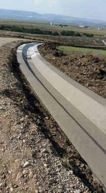 Executam rigole si santuri mecanizate in Romania, Sector 1 - Bucuresti