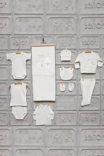 Set alb cadou botez nou-nascut 10 piese, Piatra - Hunedoara