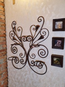 Suport de perete pentru cinci flori “Cale”, Chiajna - Ilfov