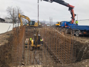 Inchiriez macara pk72000, Sector 1 - Bucuresti