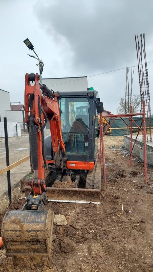 Inchiriem Buldoexcavator, Cilindru compactor, Miniexcavator Corbeanca, Corbeanca - Ilfov