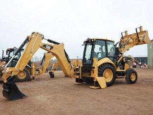 Inchiriem buldoexcavator - jud. Arges, Mogoșoaia - Ilfov