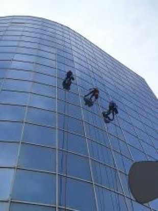 Alpinisti utilitari vopsitorie, igienizare perete cortina, Sector 1 - Bucuresti