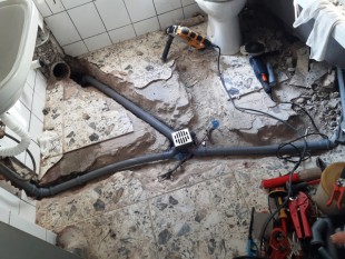 Servicii Instalații: Schimbat sifon pardoseală, tevi de scurgere, Sector 3 - Bucuresti