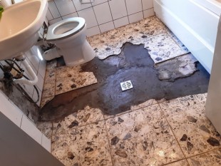 Servicii Instalații: Schimbat sifon pardoseală, tevi de scurgere, Sector 3 - Bucuresti
